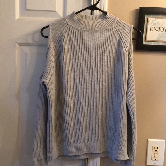 H&M Sweaters - H&M cold shoulder sweater